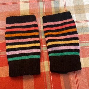 Stripped Fingerless mittens.